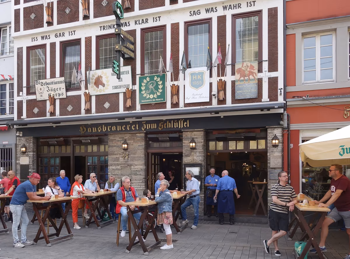 Altbier-Tour · vier Hausbrauereien — Altbier · Hausbrauerei Zum Schlüssel in der Altstadt