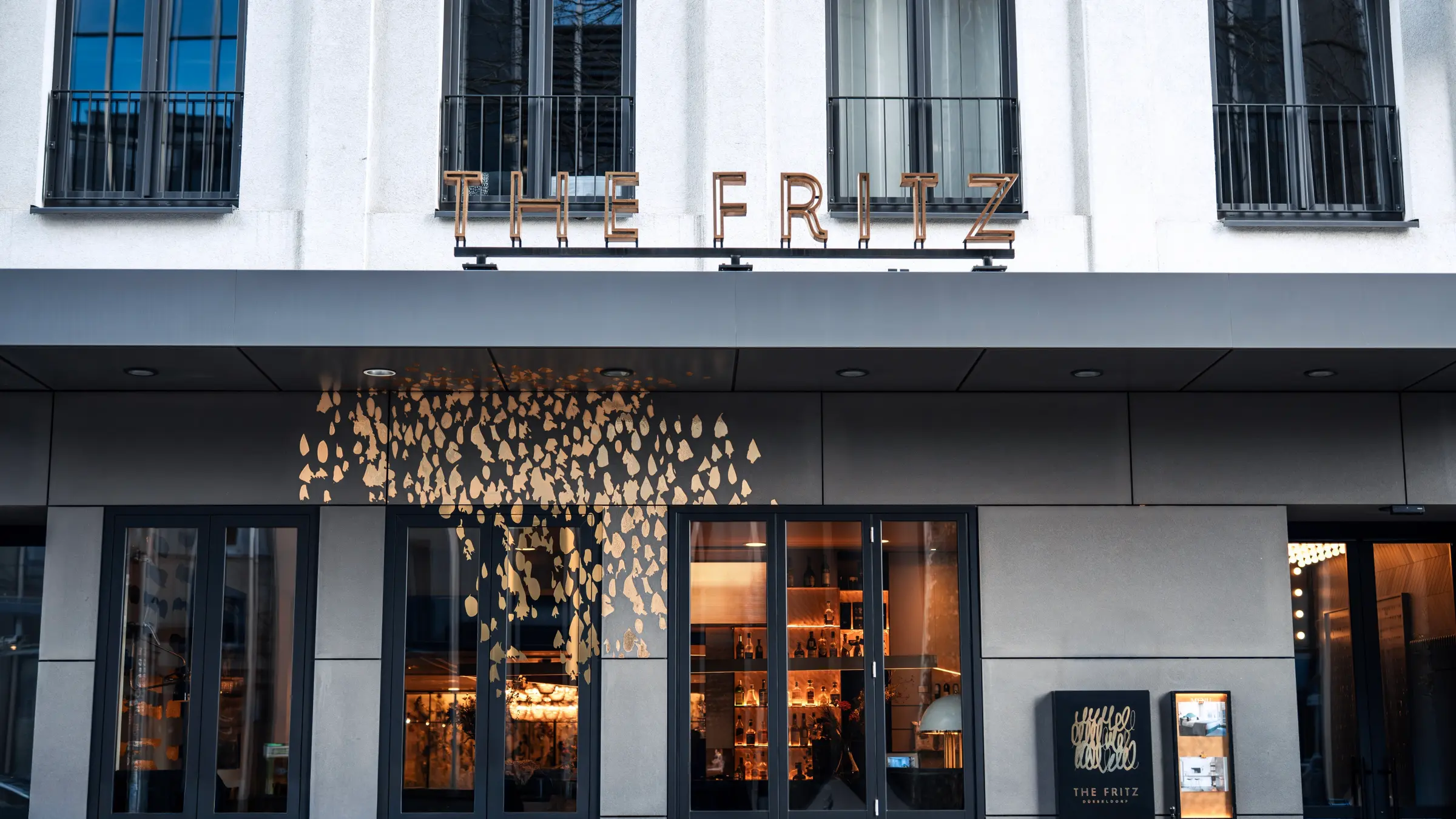 Außenansicht · Eingang Fassade — The Fritz Hotel Düsseldorf