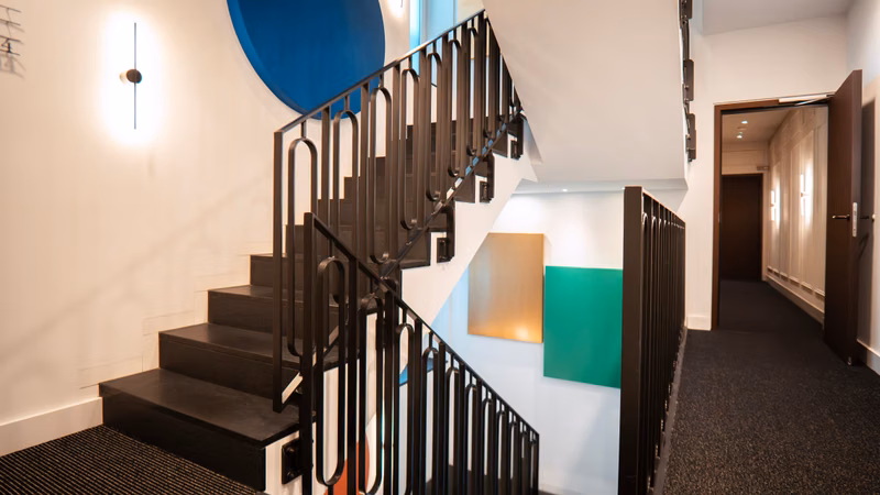 Treppenhaus · Geländer Design — The Fritz Hotel Düsseldorf