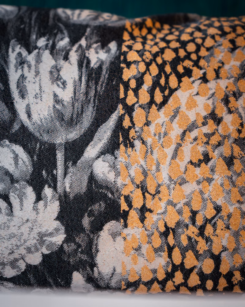 Zimmer · Designkissen Stoff Detail — The Fritz Hotel Düsseldorf